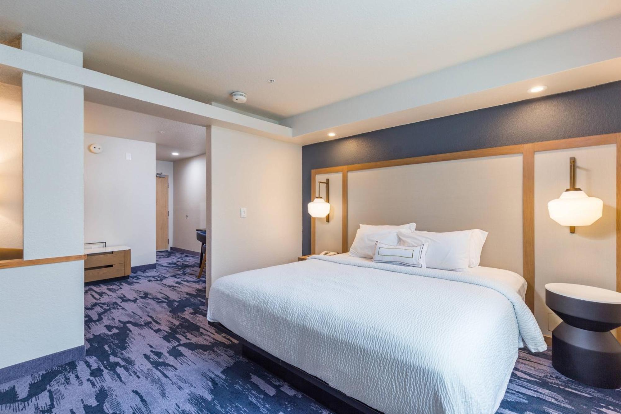 Fairfield Inn And Suites By Marriott Tampa North Temple Terrace Exterior photo